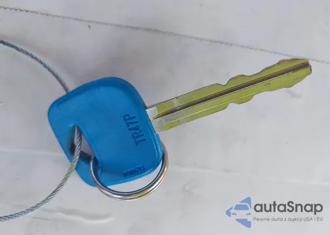 2004 Toyota Tacoma from USA, damaged, VIN 5TEVL52NX4Z457620